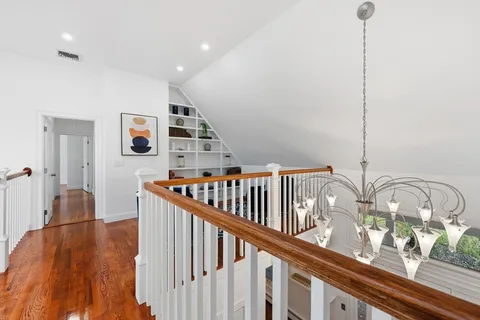 $2,400,000 | 6 Lynbrook Road, Southborough, MA 01772