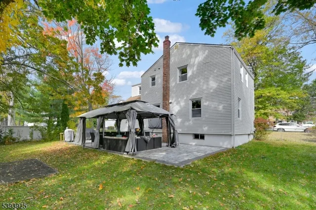 $910,000 | 35 Grand Terrace, Livingston, NJ 07039