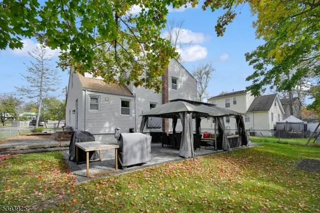 $910,000 | 35 Grand Terrace, Livingston, NJ 07039