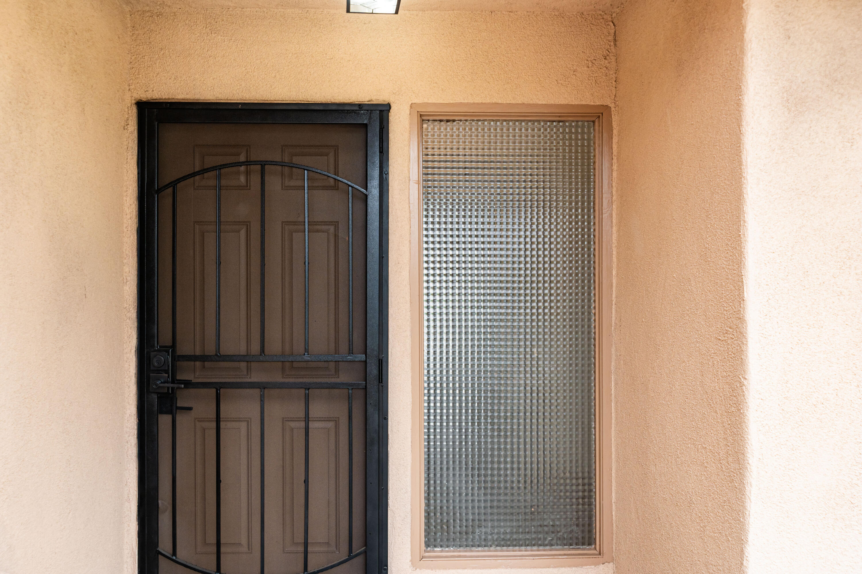 672 Coronado Road Corrales, NM 87048 - Photo 3 of 28 Gallery Image 3