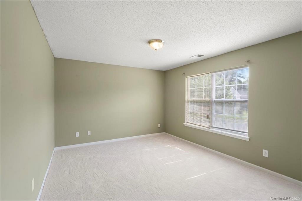 6502 Sunman Road Charlotte, NC 28216 - Photo 11 of 24 Gallery Image 11