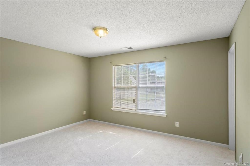 6502 Sunman Road Charlotte, NC 28216 - Photo 12 of 24 Gallery Image 12