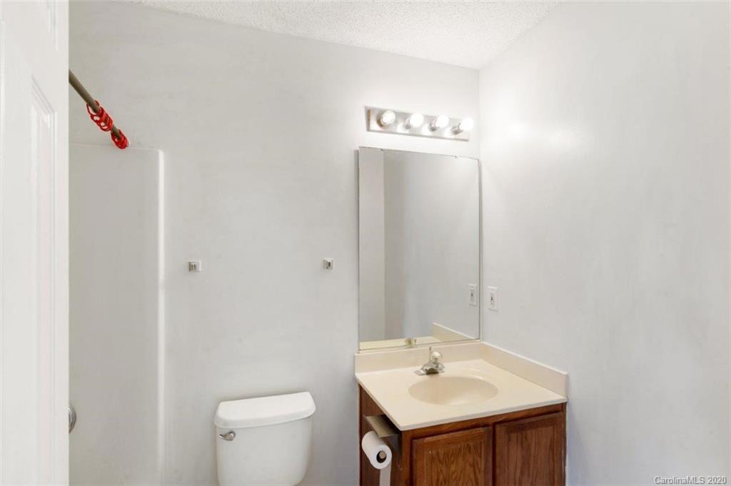 6502 Sunman Road Charlotte, NC 28216 - Photo 15 of 24 Gallery Image 15