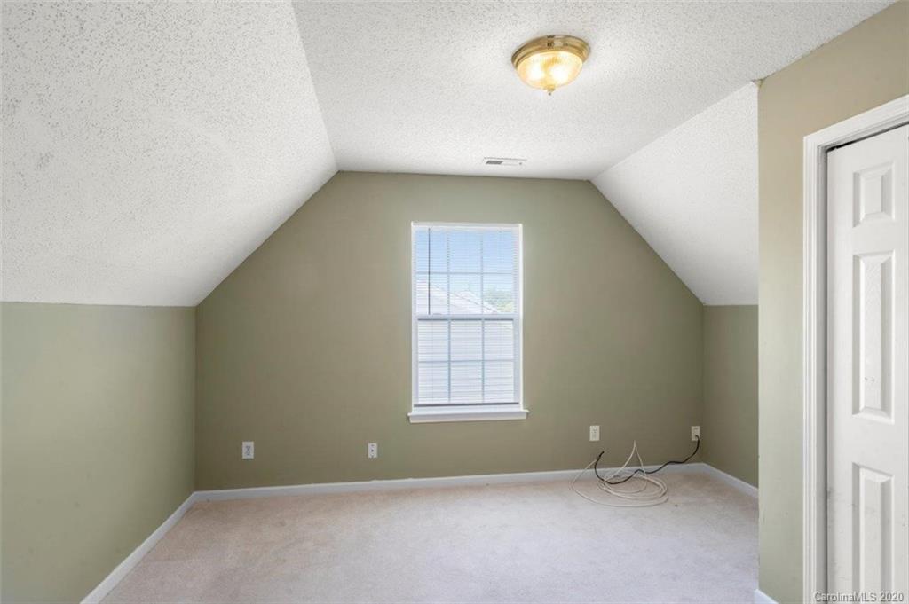 6502 Sunman Road Charlotte, NC 28216 - Photo 18 of 24 Gallery Image 18