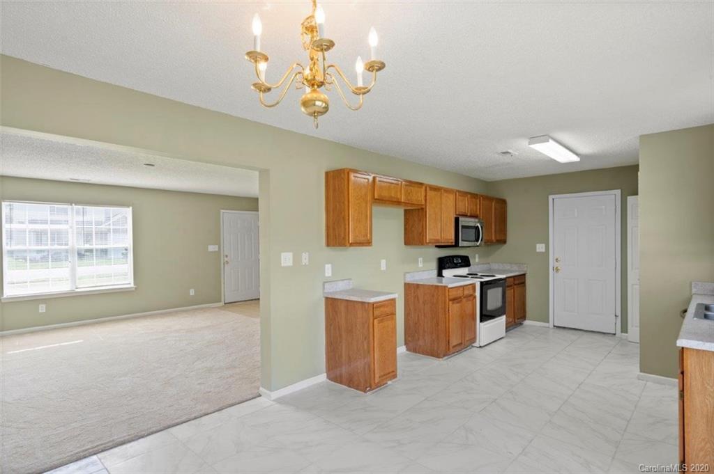 6502 Sunman Road Charlotte, NC 28216 - Photo 7 of 24 Gallery Image 7