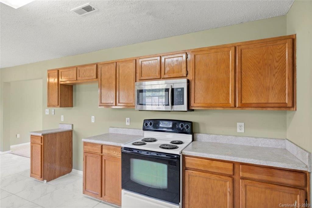6502 Sunman Road Charlotte, NC 28216 - Photo 8 of 24 Gallery Image 8