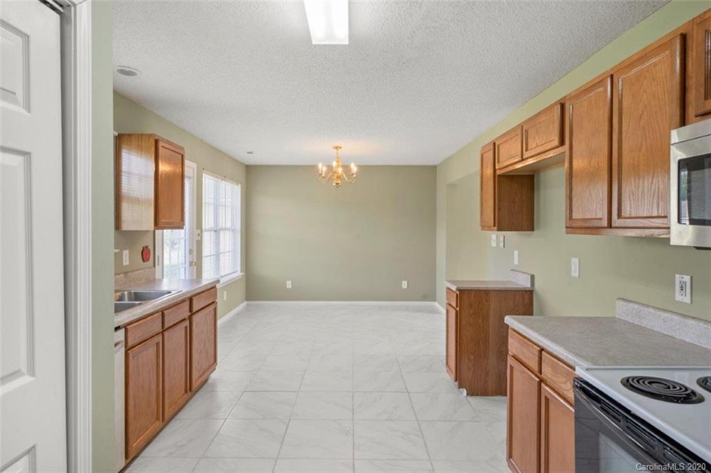 6502 Sunman Road Charlotte, NC 28216 - Photo 10 of 24 Gallery Image 10