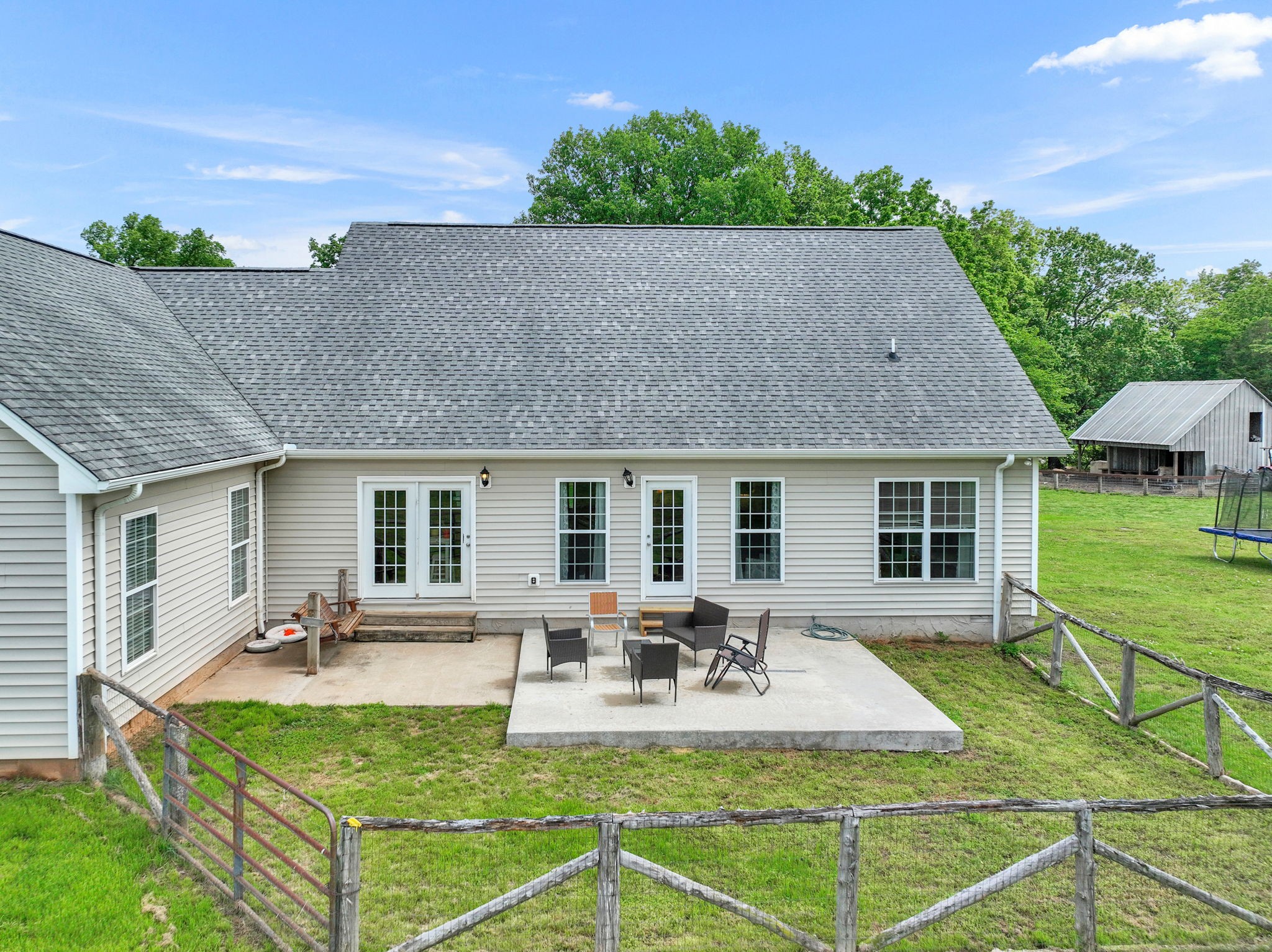 3079 Cairo Bend Road Lebanon, TN 37087 - Photo 47 of 67 a view of a house with backyard and sitting area