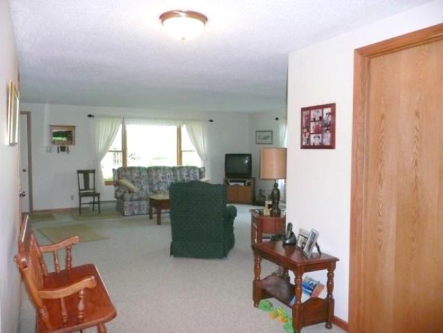 11074 South Dixon Road Mount Carroll, IL 61053 - Photo 4 of 9 Gallery Image 4