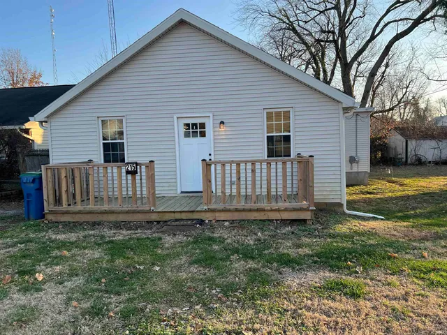 $159,900 | 215 East Chestnut Street, Boonville, IN 47601