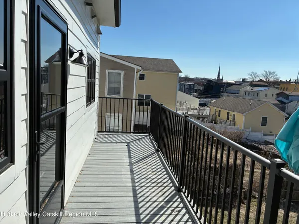 $2,250 | 217 State Street, Unit 2, Hudson, NY 12534