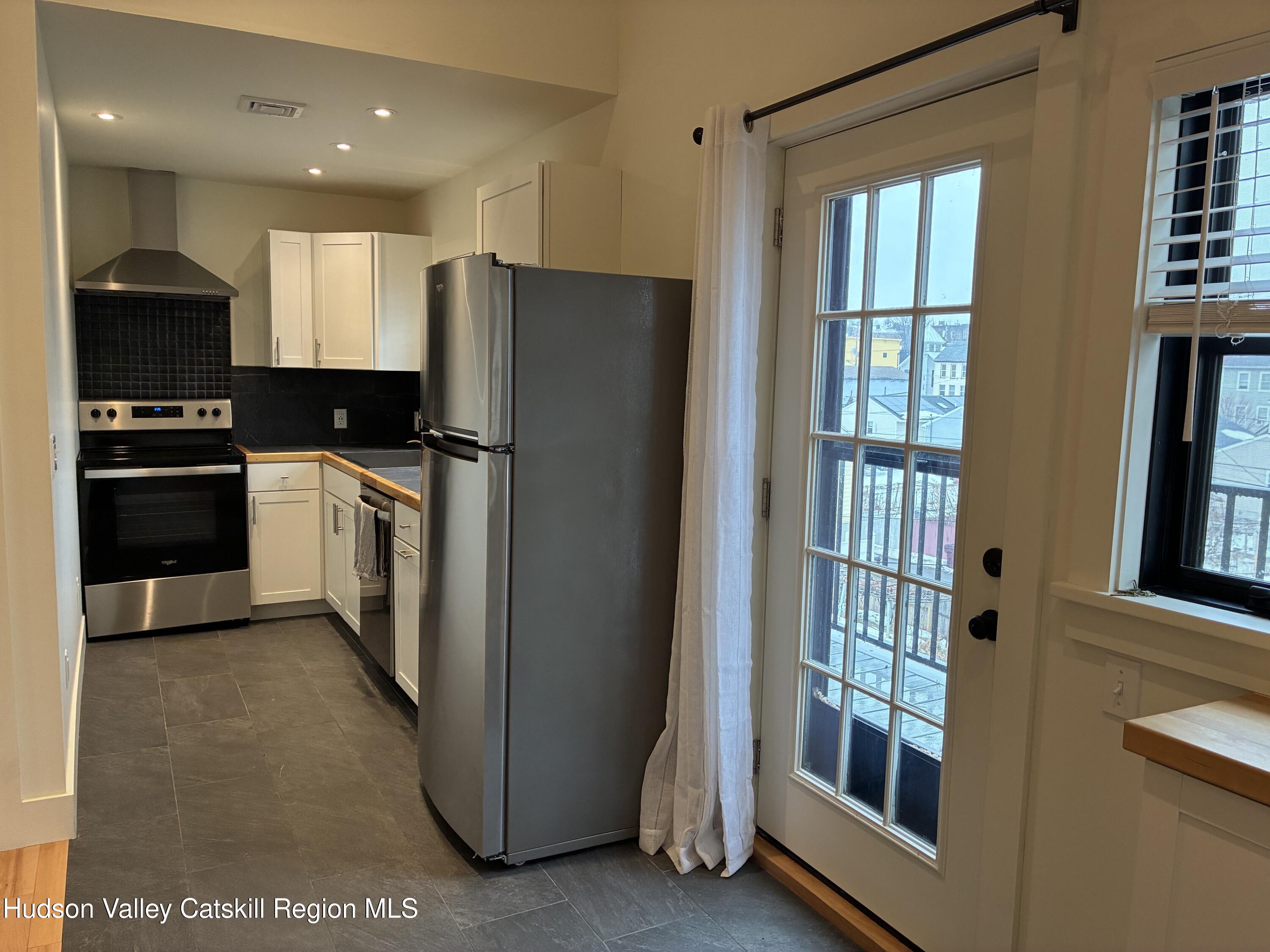 217 State Street, Unit 2 Hudson, NY 12534 - Photo 5 of 20 IMG_5260