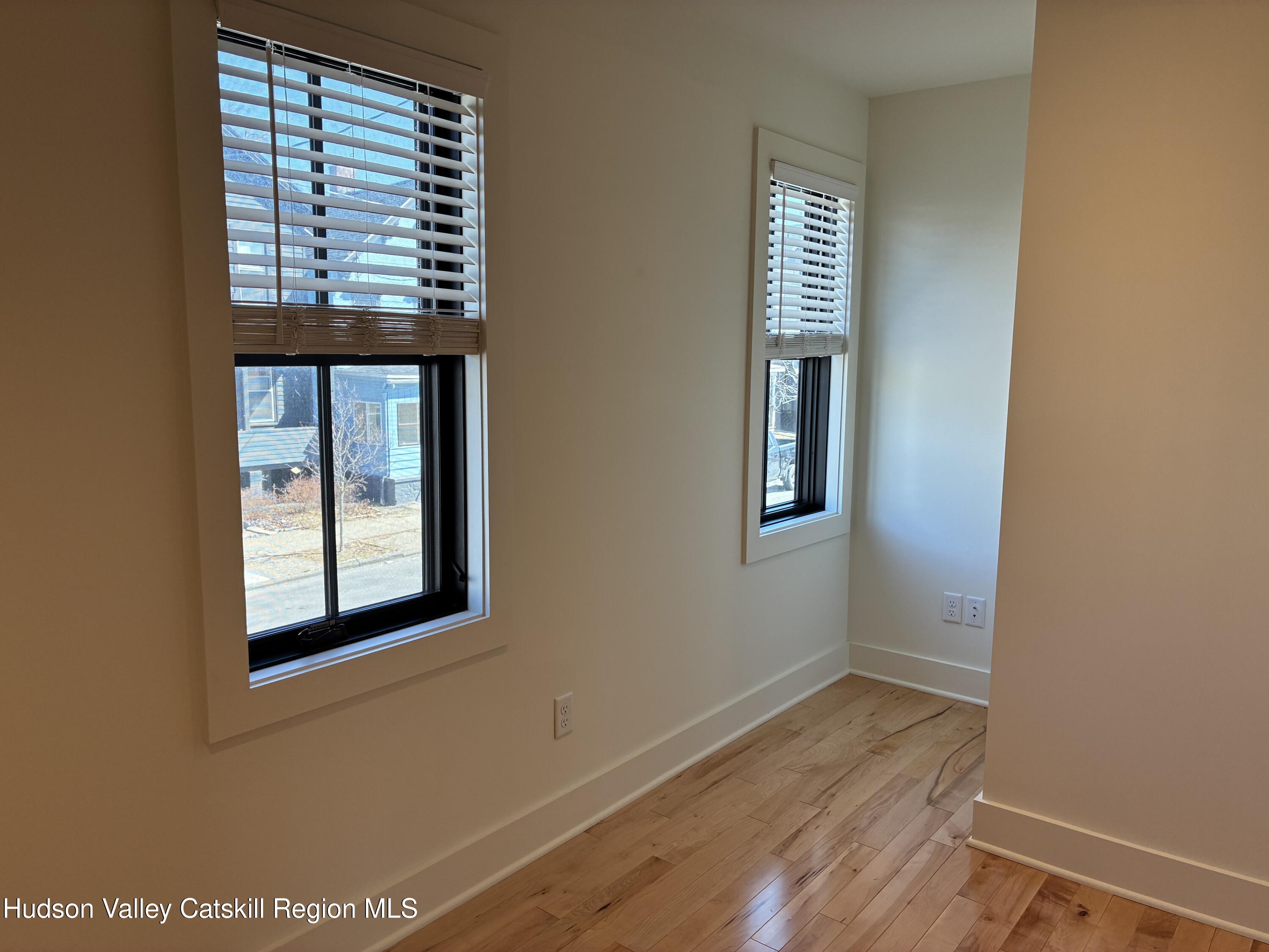 217 State Street, Unit 2 Hudson, NY 12534 - Photo 9 of 20 IMG_5434