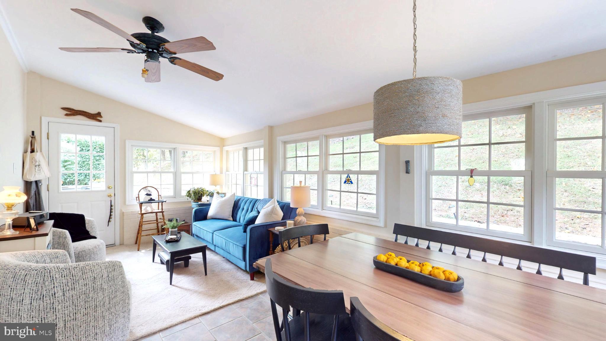 21539 Oatlands Road Aldie, VA 20105 - Photo 15 of 112 Enclosed Sunroom