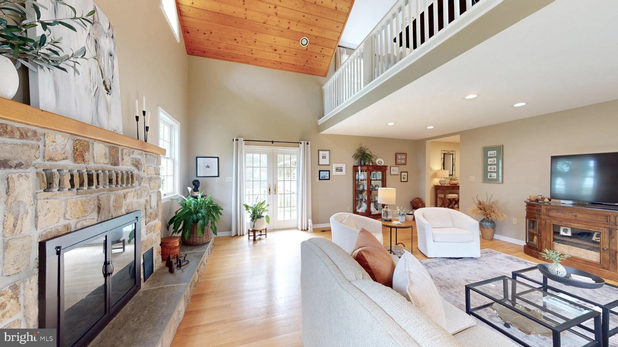 21539 Oatlands Road Aldie, VA 20105 - Photo 21 of 112