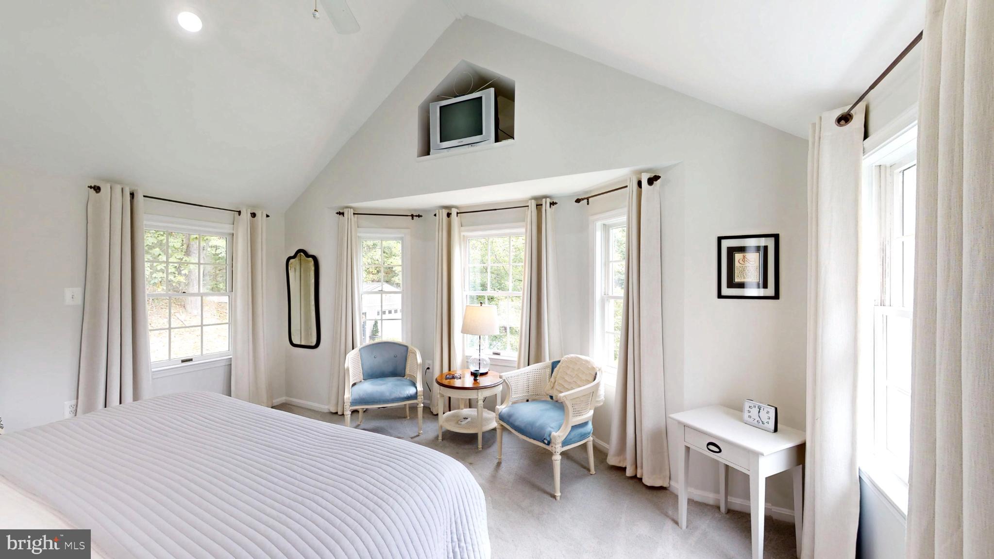 21539 Oatlands Road Aldie, VA 20105 - Photo 38 of 112