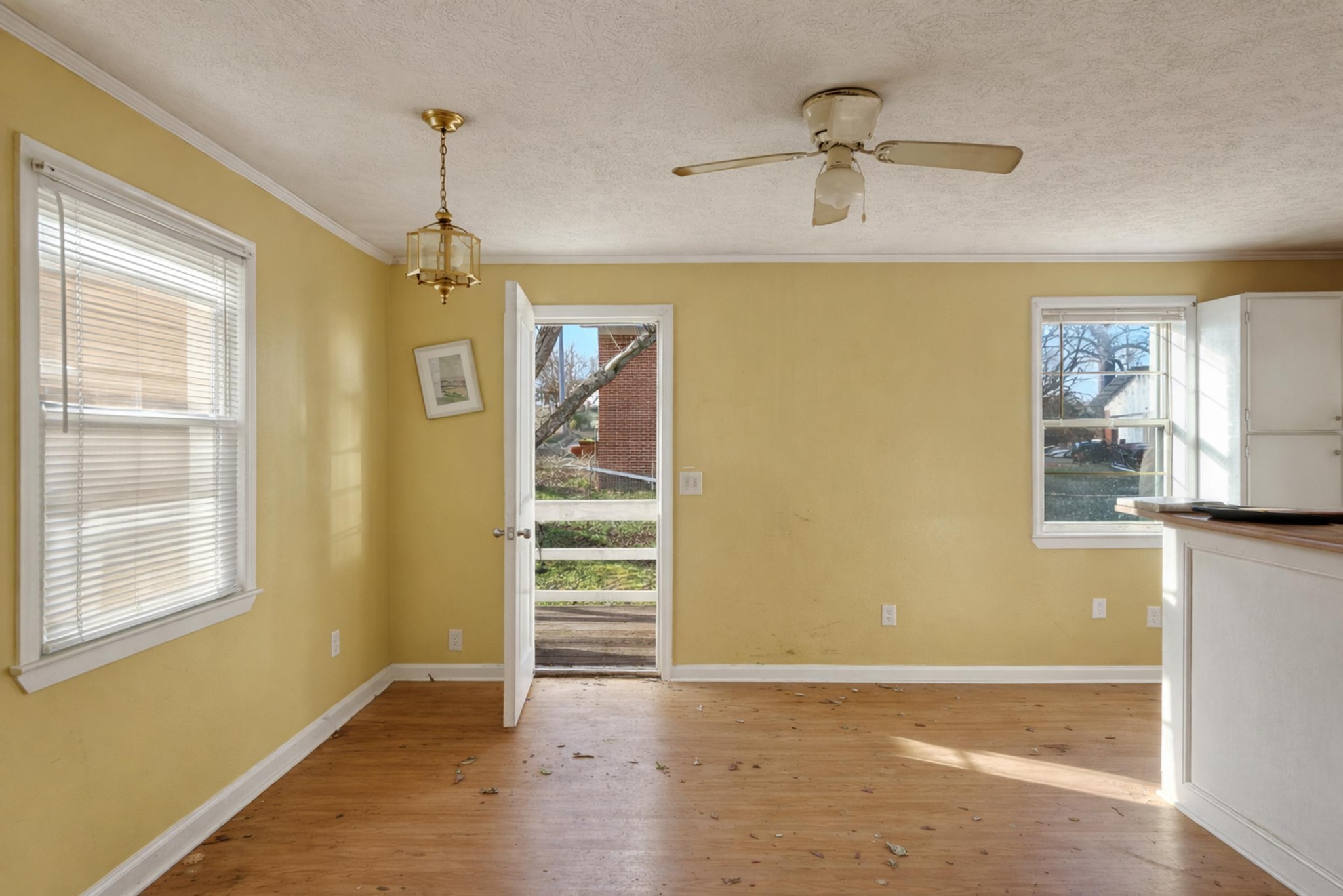 144 Island Loop Road Red Boiling Springs, TN 37150 - Photo 5 of 26