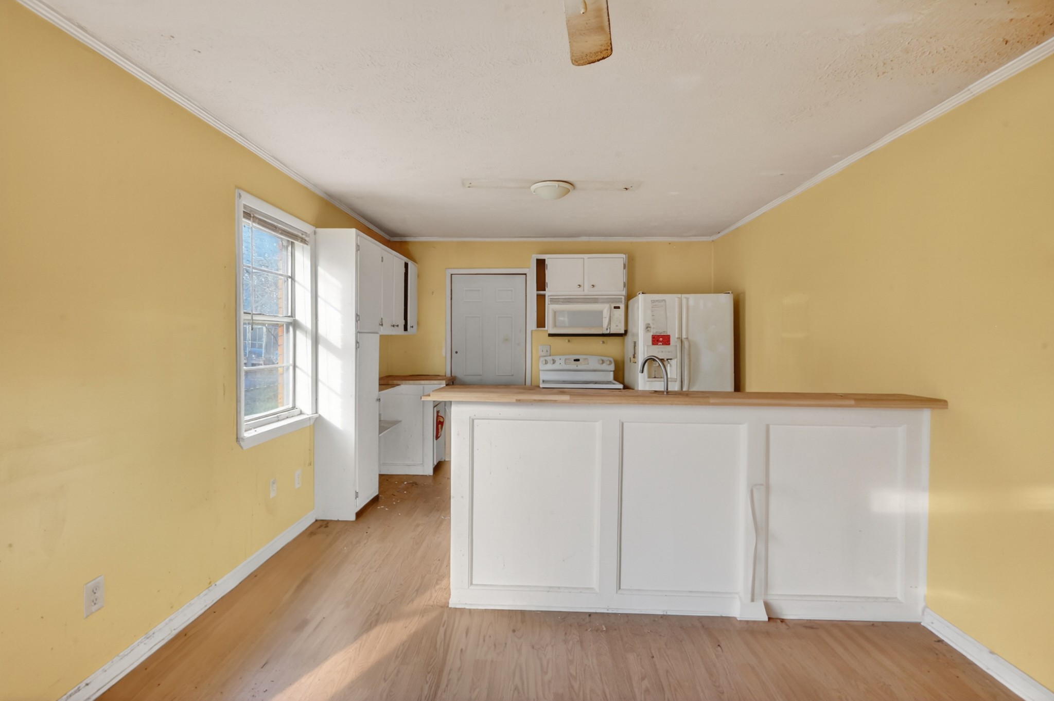 144 Island Loop Road Red Boiling Springs, TN 37150 - Photo 8 of 26