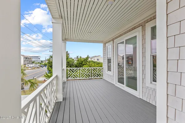 $1,395,000 | 611 South Topsail Drive, Unit A, Surf City, NC 28445