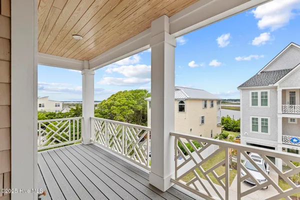 $1,395,000 | 611 South Topsail Drive, Unit A, Surf City, NC 28445