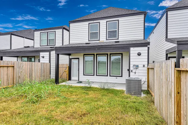 $2,795 | 3002 Crown Gate Drive, Houston, TX 77047