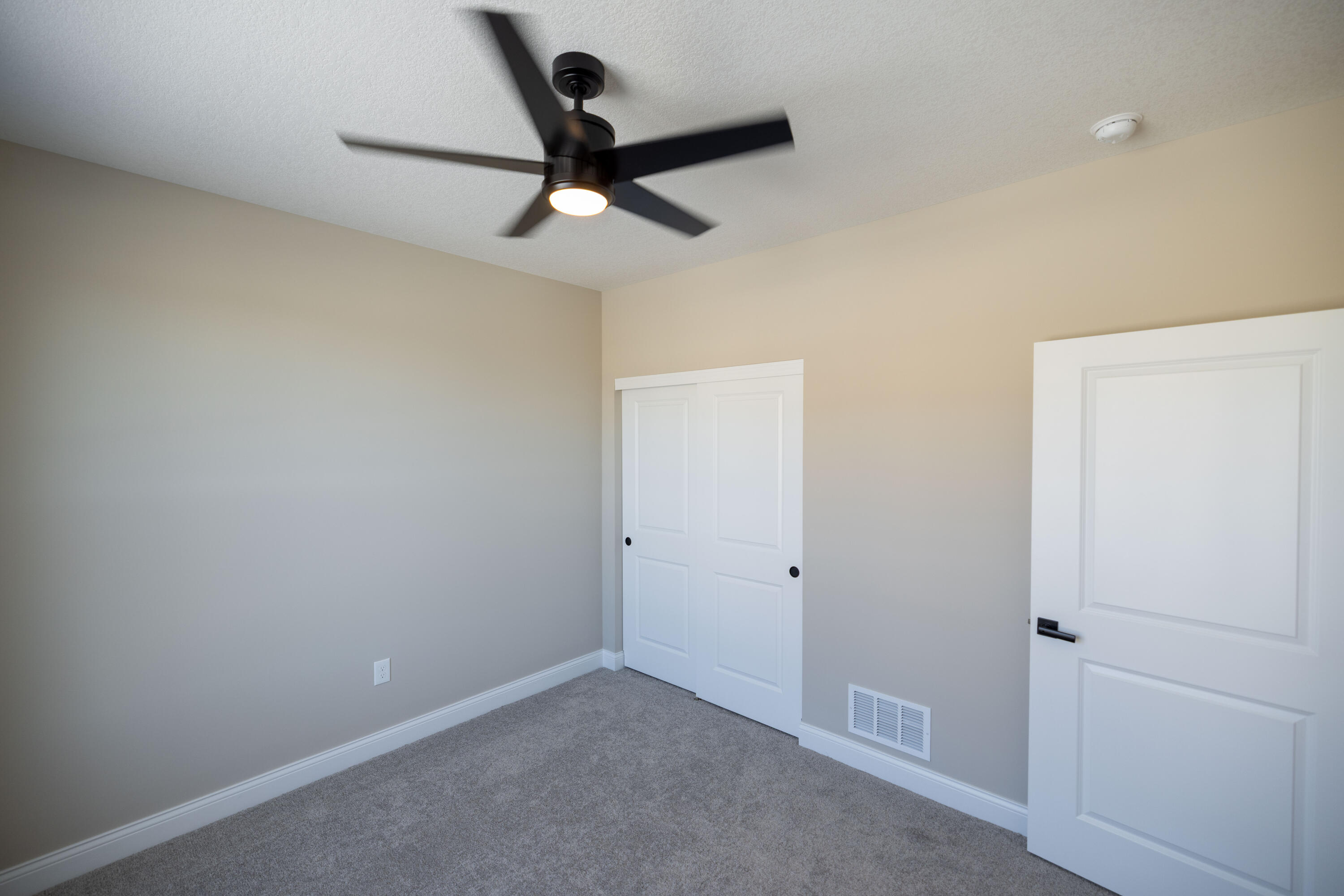1507 Kingsgate Road Springfield, OH 45503 - Photo 38 of 46 Gallery Image 38