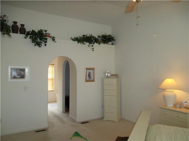 357 Pinecrest Court Delaware, OH 43015 - Photo 13 of 25