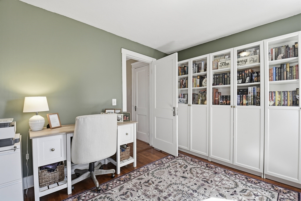4 Brookside Avenue Worcester, MA 01602 - Photo 28 of 31