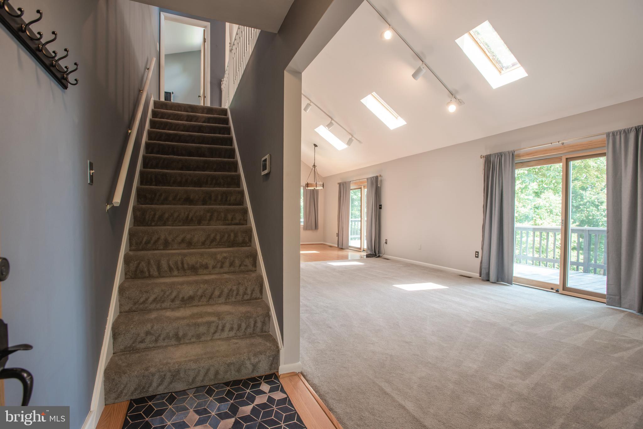 1619 Summit Drive Haymarket, VA 20169 - Photo 16 of 50