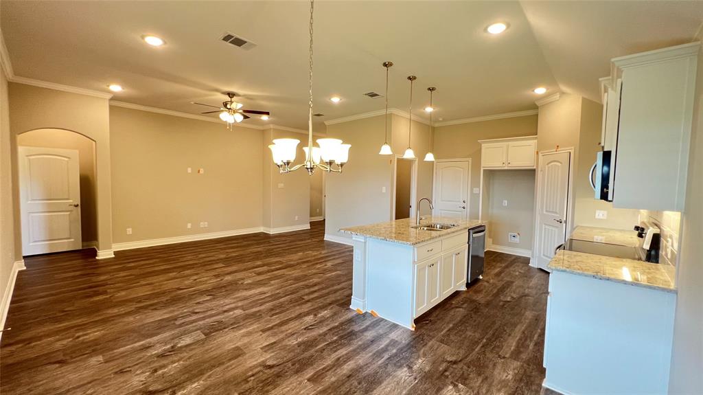 803 Ransom Way Greenville, TX 75402 - Photo 4 of 11 Gallery Image 4