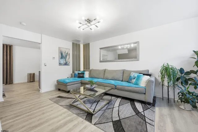 $295,000 | 2808 Falcon Court, Unit 2808, Mays Landing, NJ 08330