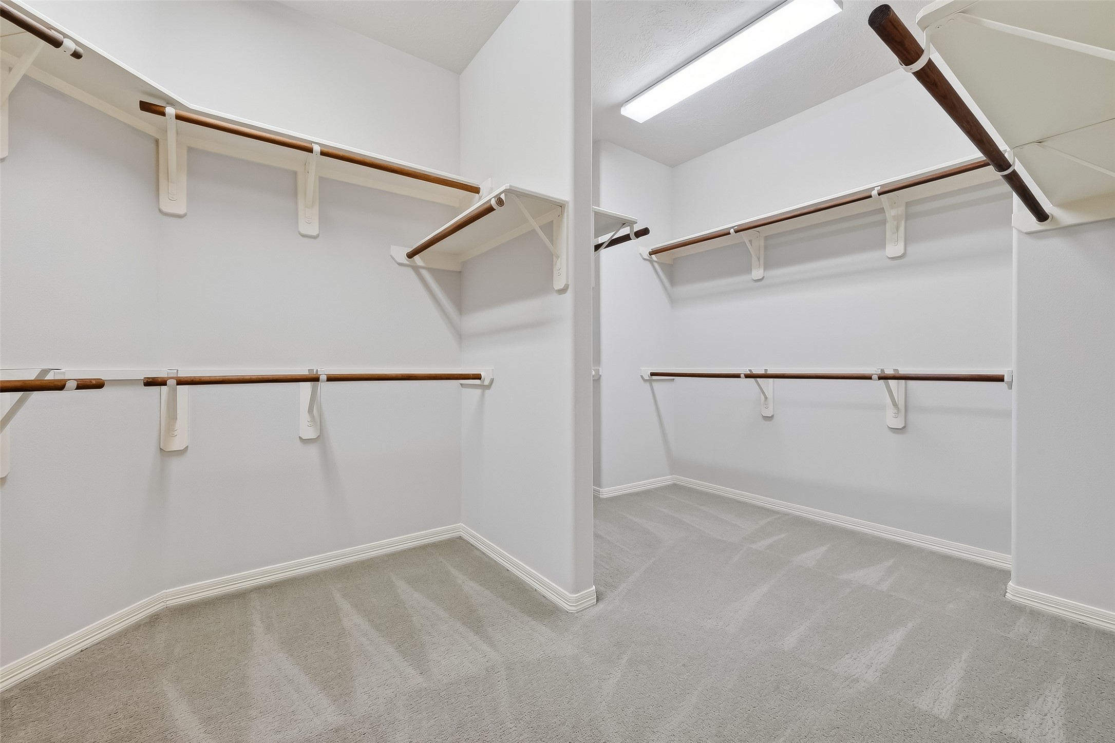 5835 Val Verde Street Houston, TX 77057 - Photo 19 of 21 a view of small space