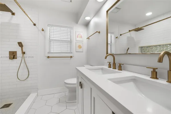 $890,000 | 15330 Southwest 144th Terrace, Miami, FL 33196