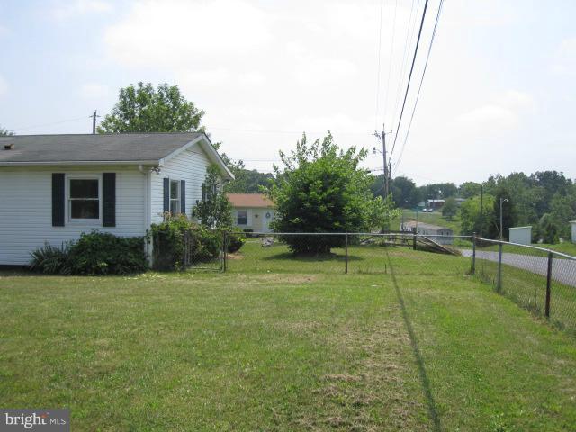 11 Vivian Drive Inwood, WV 25428 - Photo 15 of 21 fenced in rear yard