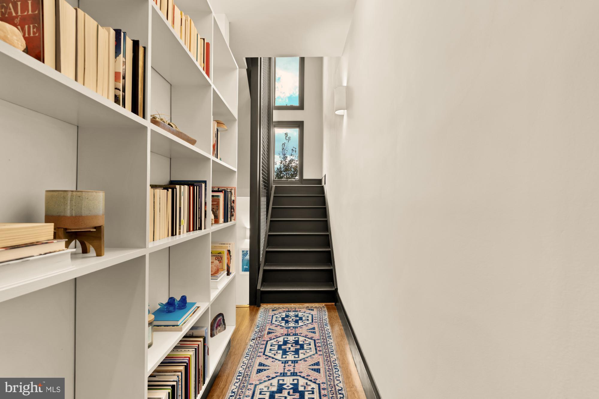 951 14th Street Southeast Washington, DC 20003 - Photo 25 of 50 a view of an entryway with workspace