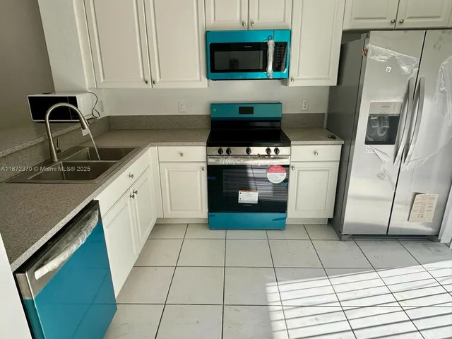 $2,600 | 767 Northwest 42nd Avenue, Unit 767, Plantation, FL 33317