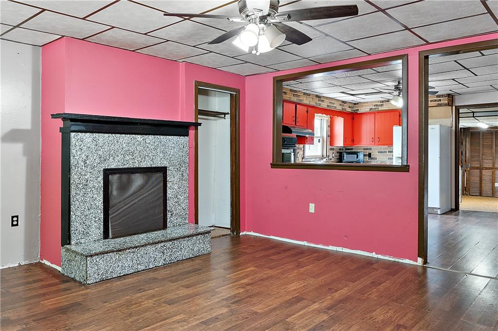 3322 Spring Garden Road Pittsburgh, PA 15212 - Photo 3 of 18 Gallery Image 3