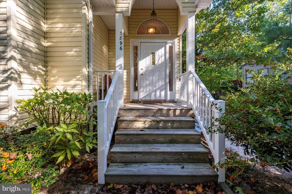 a view of a pathway of a building