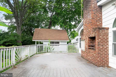 $899,000 | 8337 Carnegie Drive, Vienna, VA 22180