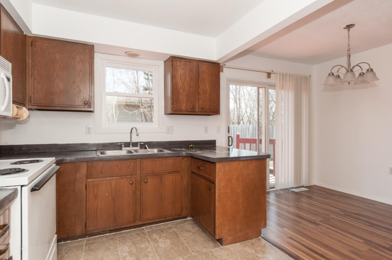 830 North Drake Road Kalamazoo, MI 49006 - Photo 4 of 16 N Drake-4