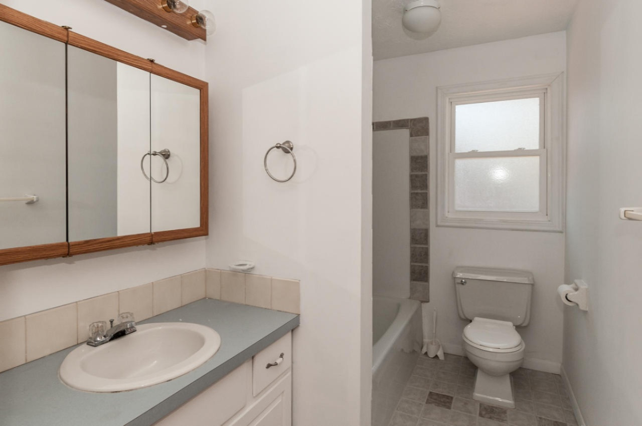 830 North Drake Road Kalamazoo, MI 49006 - Photo 8 of 16 N Drake-6