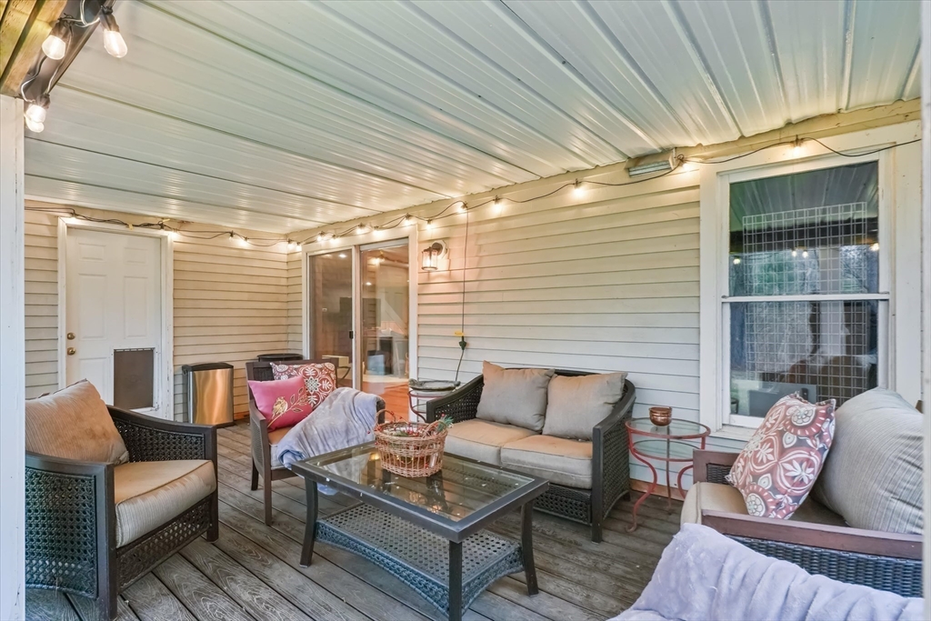 20 Barnside Road Boxford, MA 01921 - Photo 38 of 42 a outdoor living space with furniture