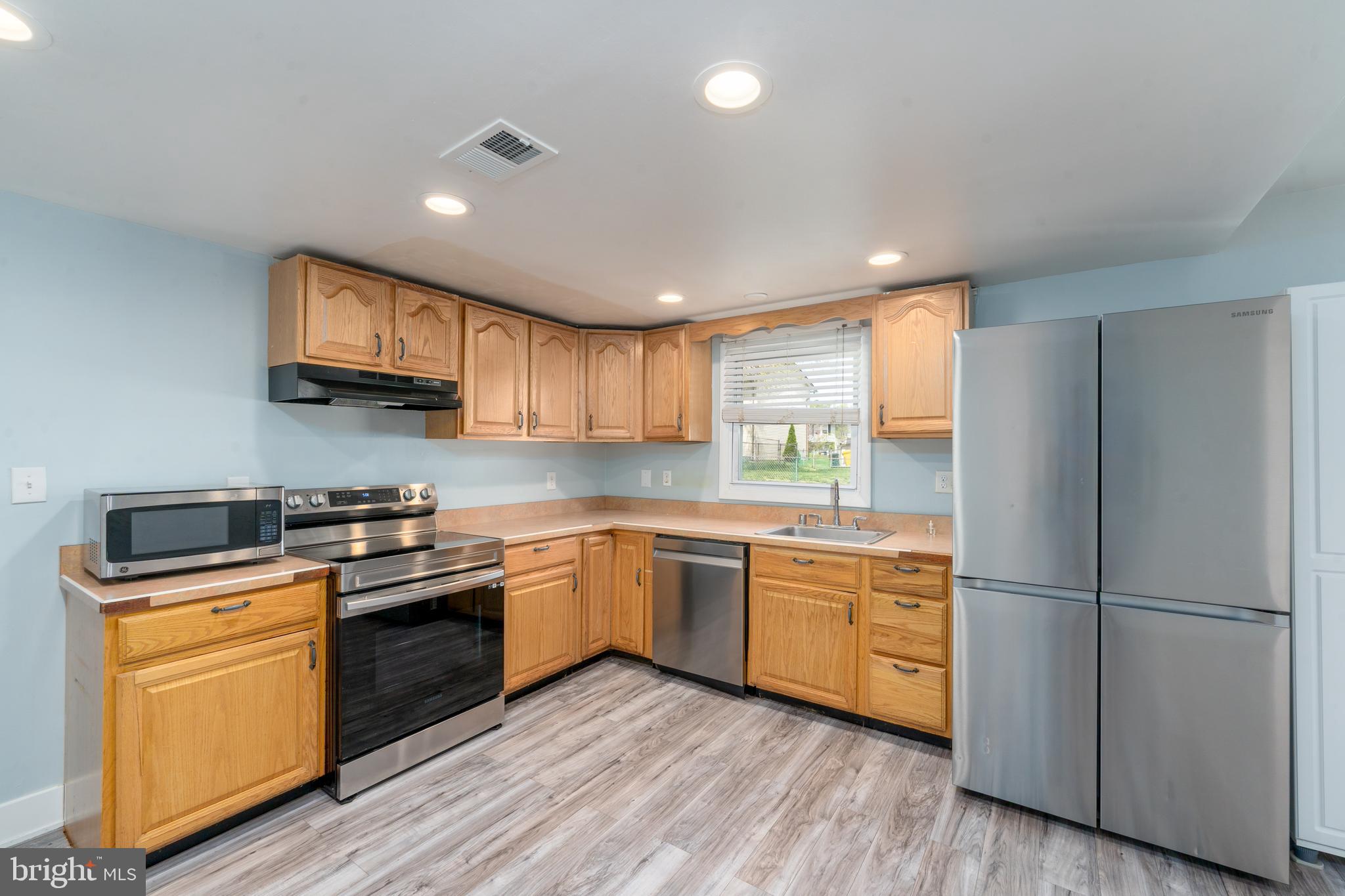 1908 Champlain Drive Severn, MD 21144 - Photo 9 of 33