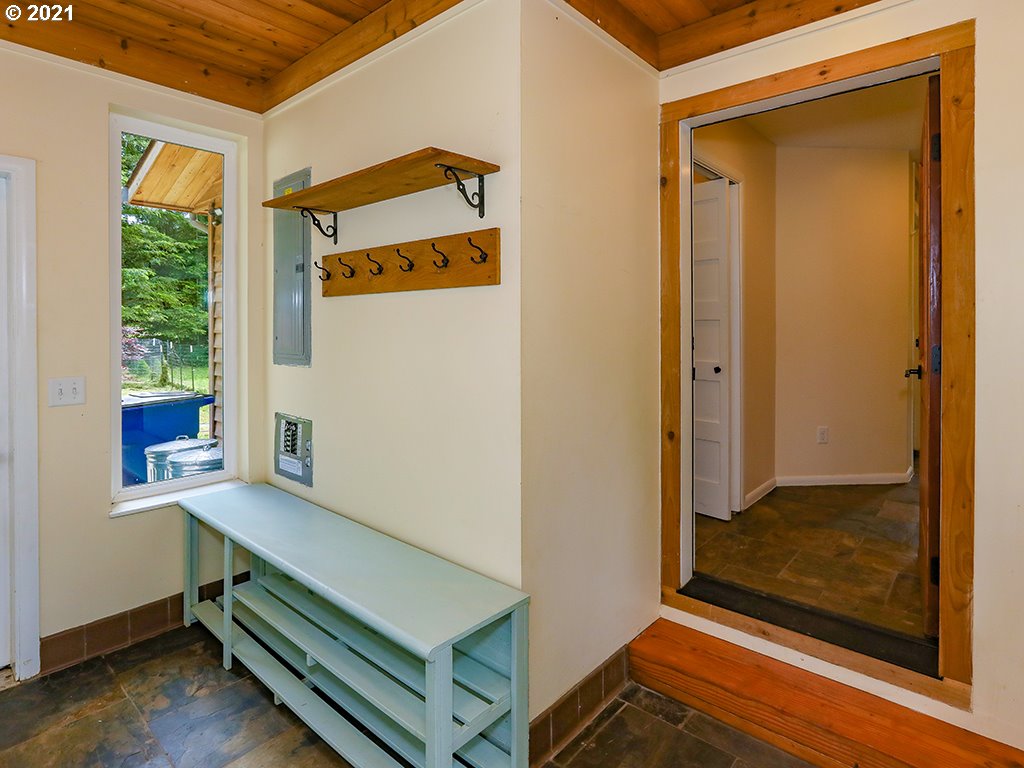 432 Nagel Road Washougal, WA 98671 - Photo 4 of 32 Gallery Image 4
