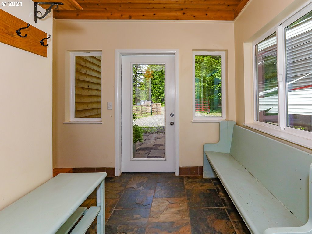 432 Nagel Road Washougal, WA 98671 - Photo 5 of 32 Gallery Image 5