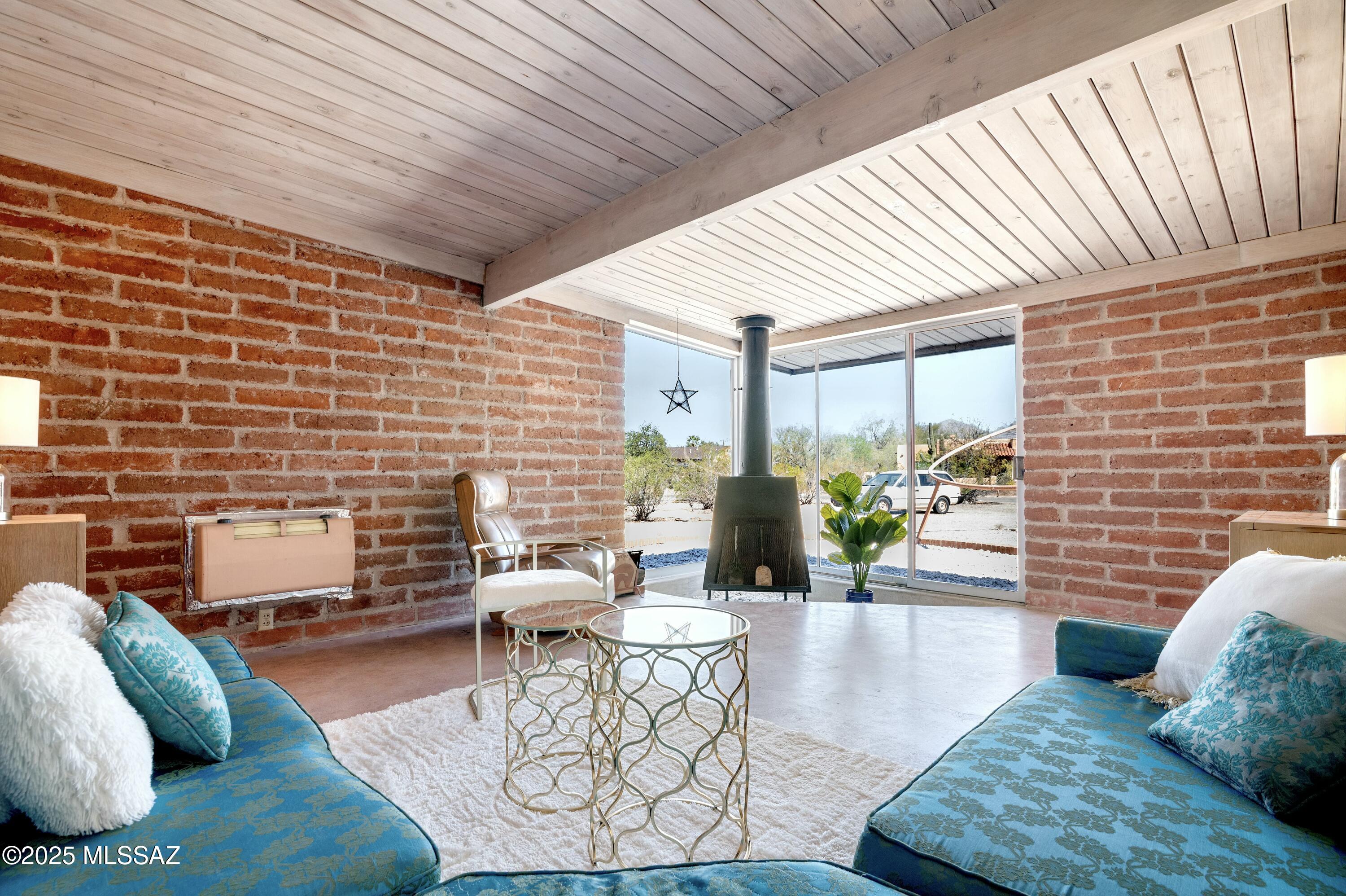 2110 East Kleindale Road Tucson, AZ 85719 - Photo 1 of 10 Gallery Image 1