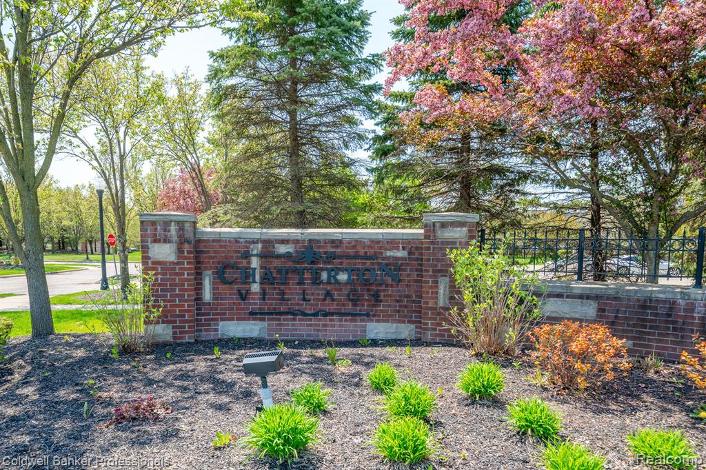 4155 Berkeley Avenue Canton, MI 48188 - Photo 29 of 40