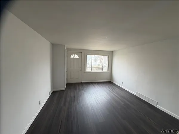 $179,000 | 35 Hewitt Avenue, Buffalo, NY 14215