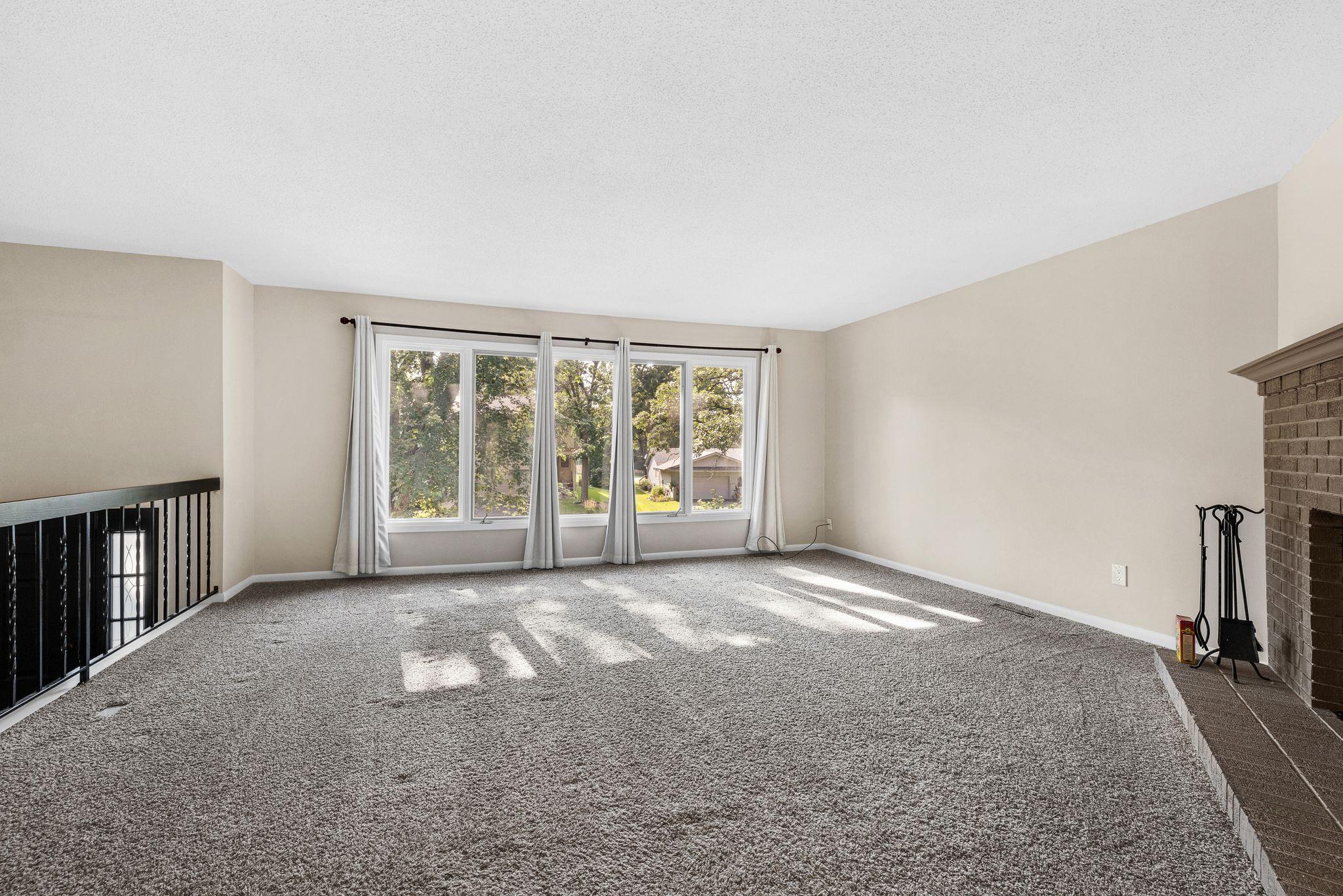 9505 Club House Road Eden Prairie, MN 55347 - Photo 4 of 17 Gallery Image 4