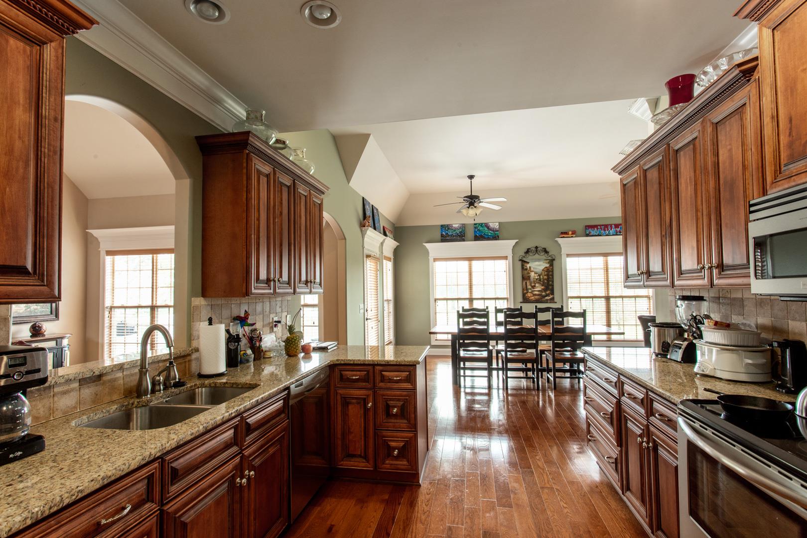 245 Dunaway Road Lebanon, TN 37090 - Photo 13 of 30 a kitchen with lots of counter top space and appliances
